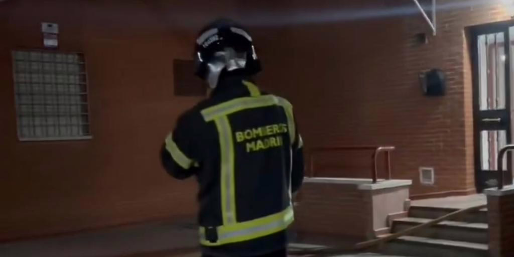 Fallece un hombre en el incendio de una casa en Villaverde.