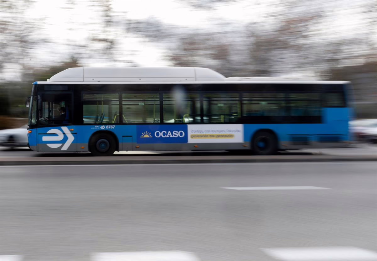 El Ayuntamiento evalúa la posibilidad de extender la línea de autobús E3 para satisfacer la demanda en Vicálvaro debido a los nuevos desarrollos.