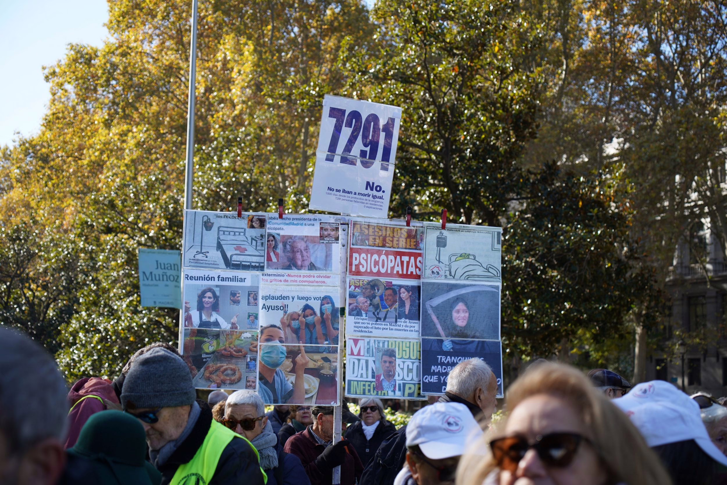 Protesta en Madrid: Justicia y Dignidad para las Víctimas de las Residencias durante la Crisis Sanitaria.