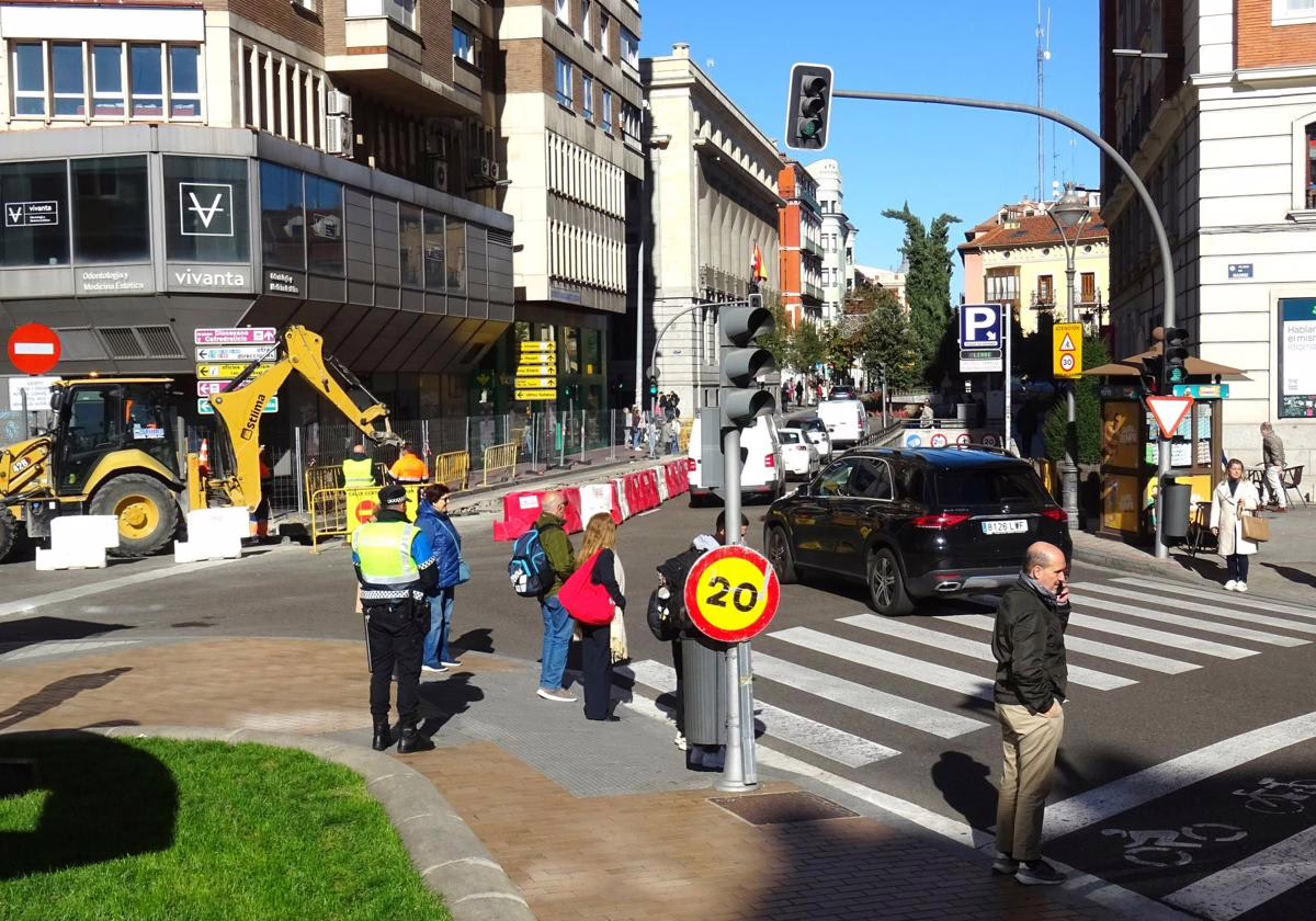 Gamazo se prepara para reabrir, anticipando más congestionamientos debido a un nuevo corte en la plaza de Madrid.