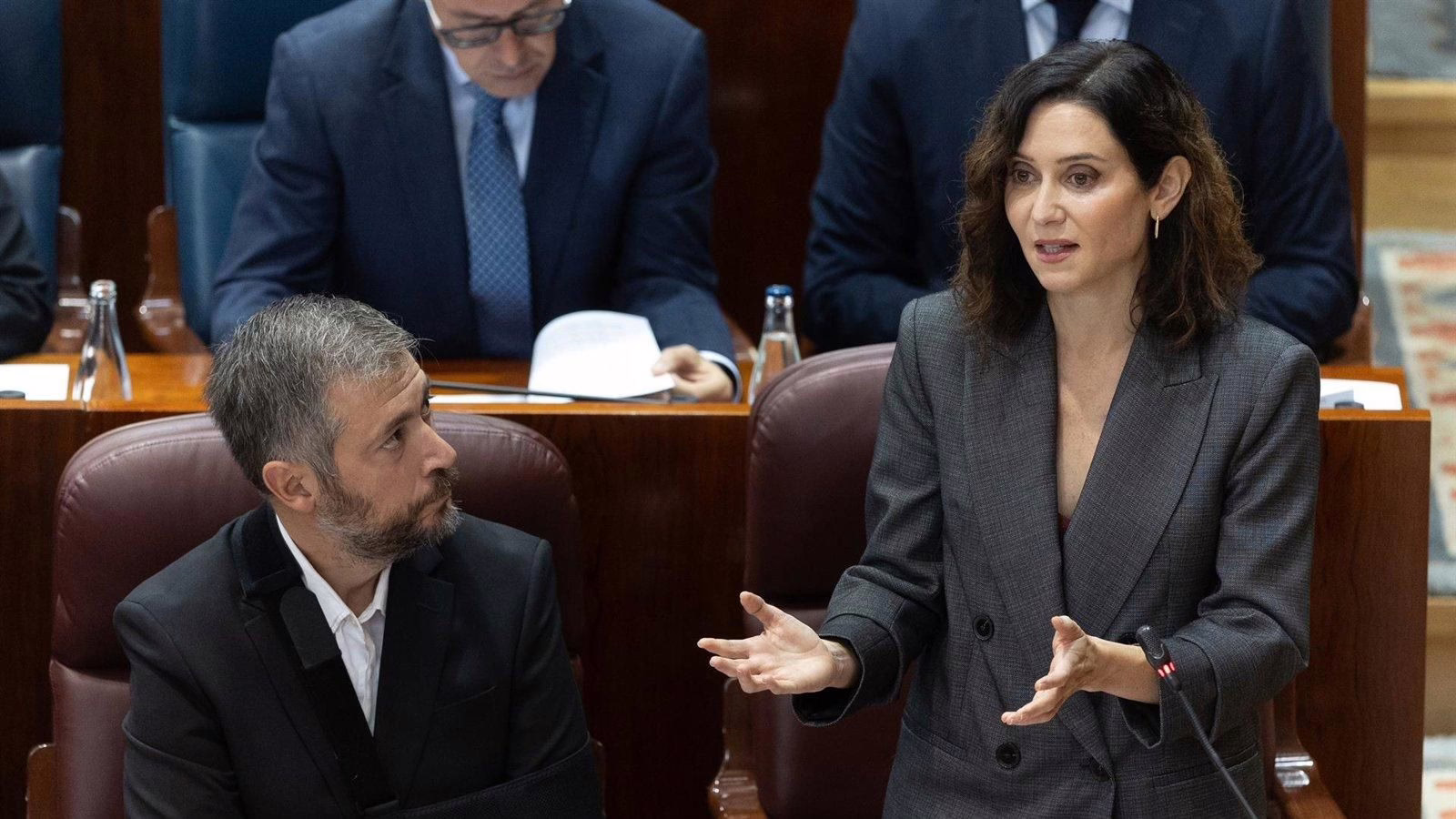 Ayuso cuestiona el modelo de financiación de las comunidades autónomas y resalta el desarrollo económico de Madrid.
