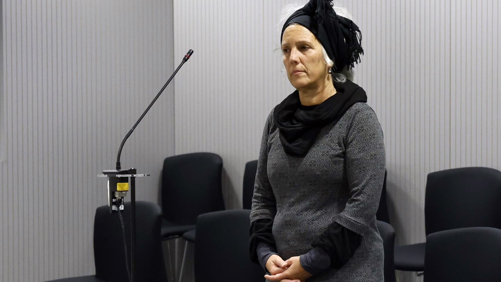 Una jueza identifica a una líder de ETA en la Audiencia durante un juicio y reabre un caso de 2002 en su contra.