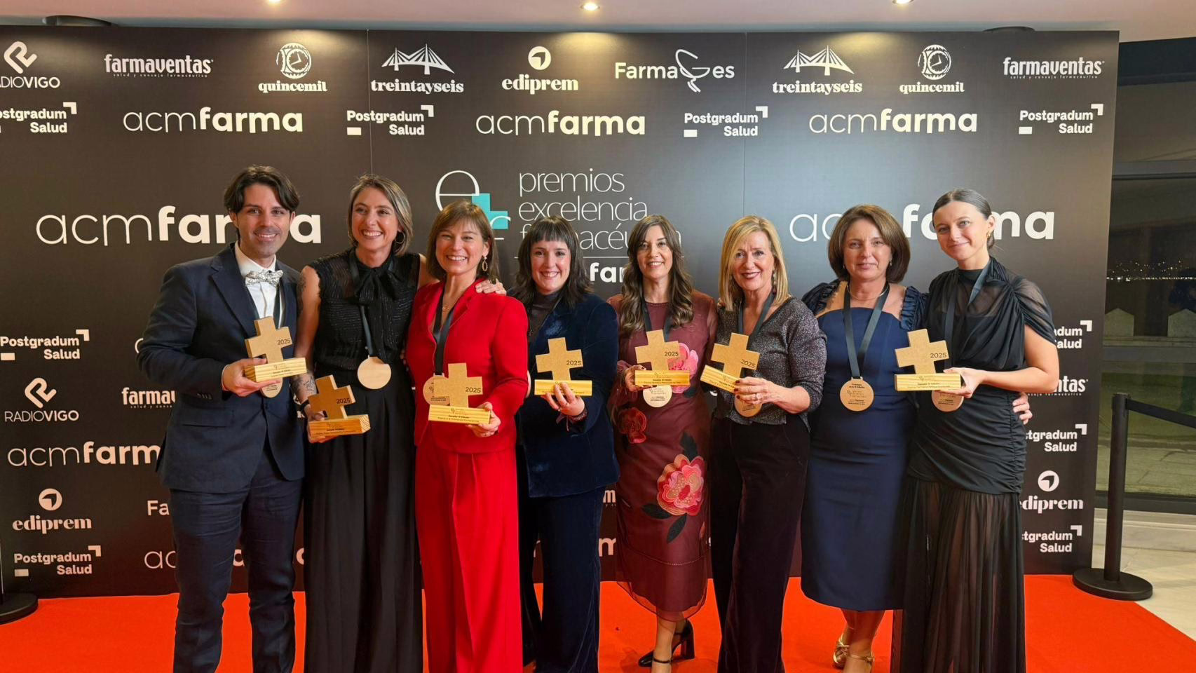 Vigo honra a los profesionales destacados de la farmacéutica en un evento que celebra la calidad del sector.