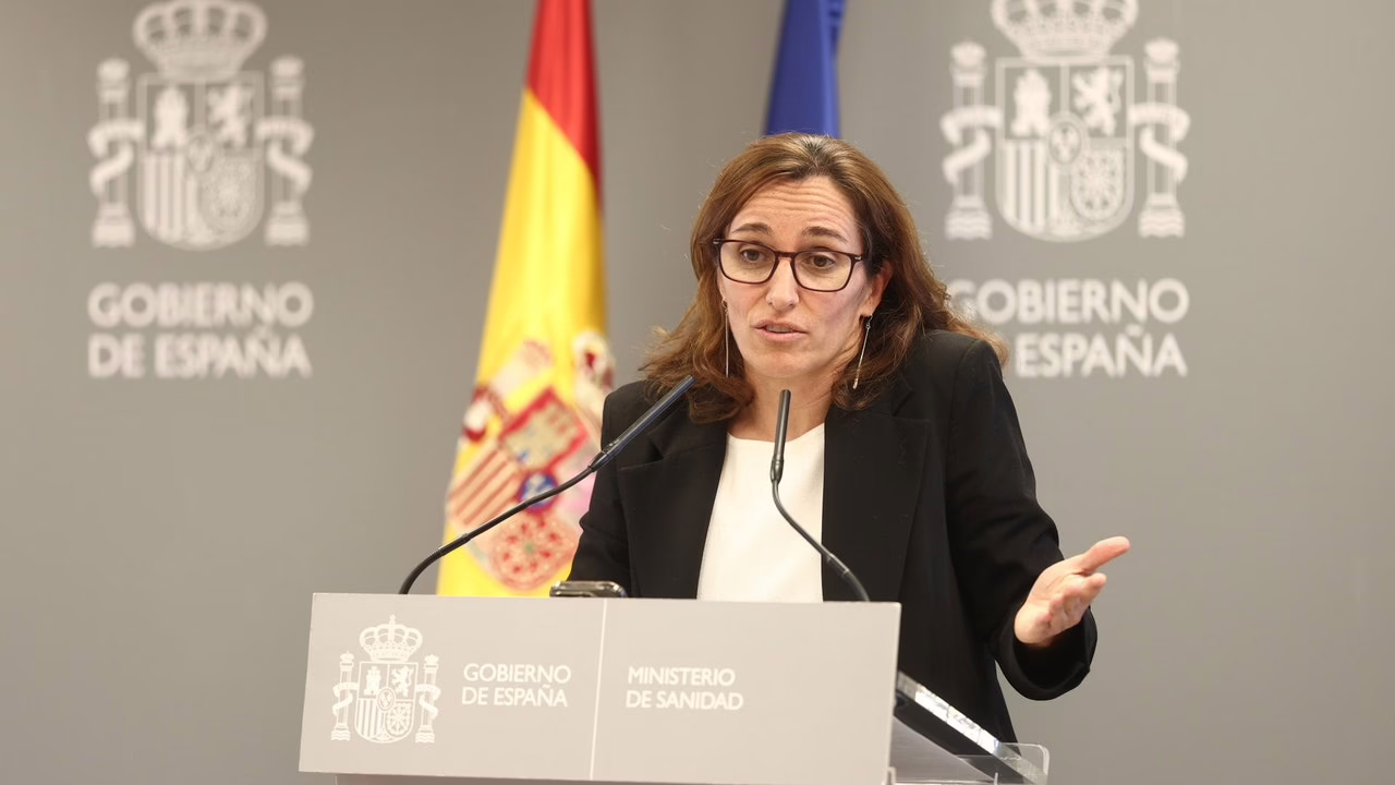 Mónica García, la ministra de Sanidad más criticada.