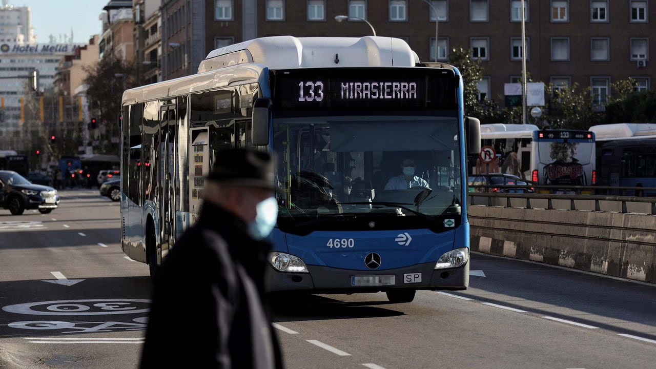 Los autobuses de la EMT ofrecen servicio gratuito nuevamente hoy en Madrid.