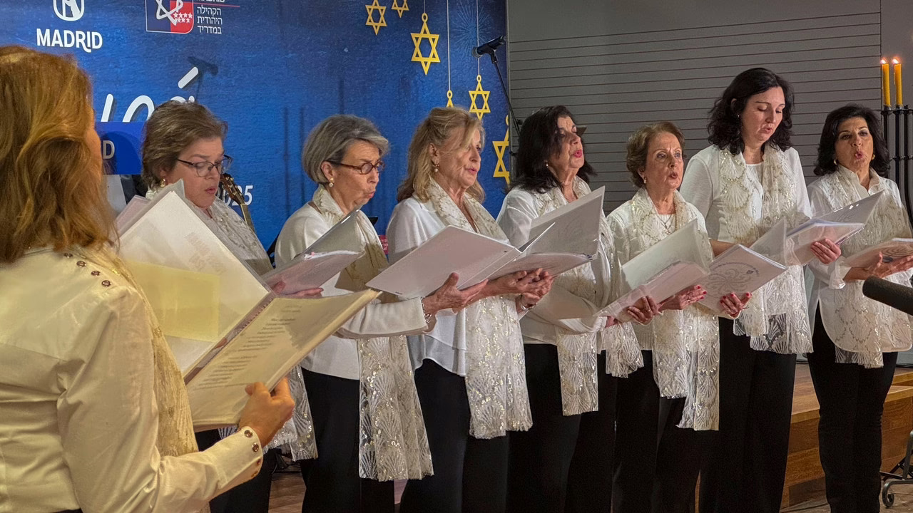 Almeida repudia el ataque en Sídney durante la festividad de Janucá en Madrid.