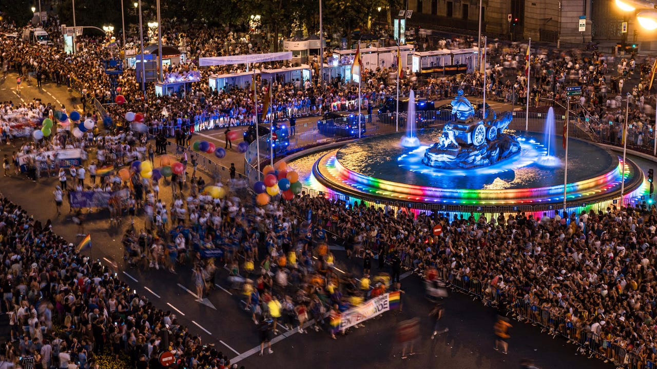 Madrid extenderá los espacios arcoíris y la capacitación en temas LGTBI en 2026.