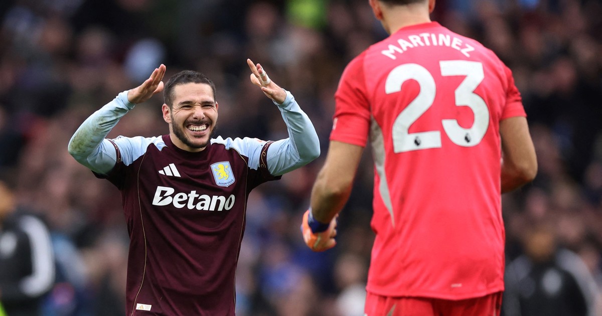 Aston Villa, con Dibu Martínez, vs Manchester United, EN VIVO: un duelo clave por la parte alta de la Premier League