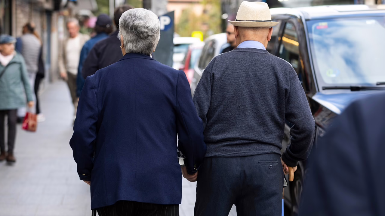 Madrid promueve la Red de Envejecimiento Activo y el Consejo de Personas de Edad Avanzada.