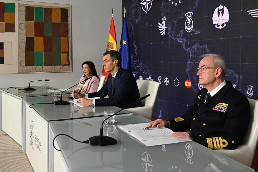 SANCHEZ MENSAJE MILITARES