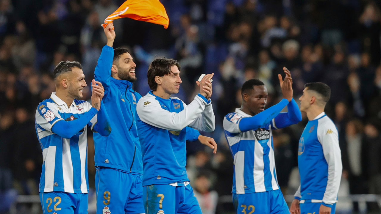 El Deportivo vuelve del abismo.