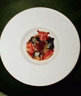 Imagen secundaria 2 - La cena de Nochevieja en el hotel Rosewood Villa Magna tiene un precio 1.350 euros