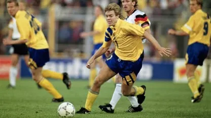 La rompió en el Mundial 94, quedó cuarto en el Balón de Oro y hoy vende aspiradoras La rompió en el Mundial 94, quedó cuarto en el Balón de Oro y hoy vende aspiradoras