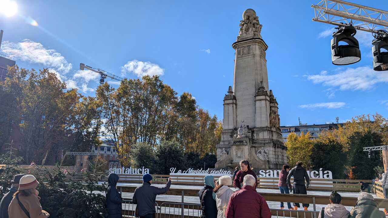 Pistas de patinaje sobre hielo en Madrid para la Navidad 2025-2026.