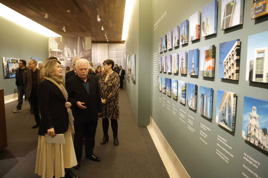José Miguel Palacio presenta su visión hiperrealista de Madrid.