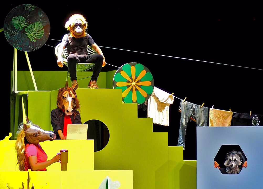 ‘Komunumo’ y ‘Los detalles’