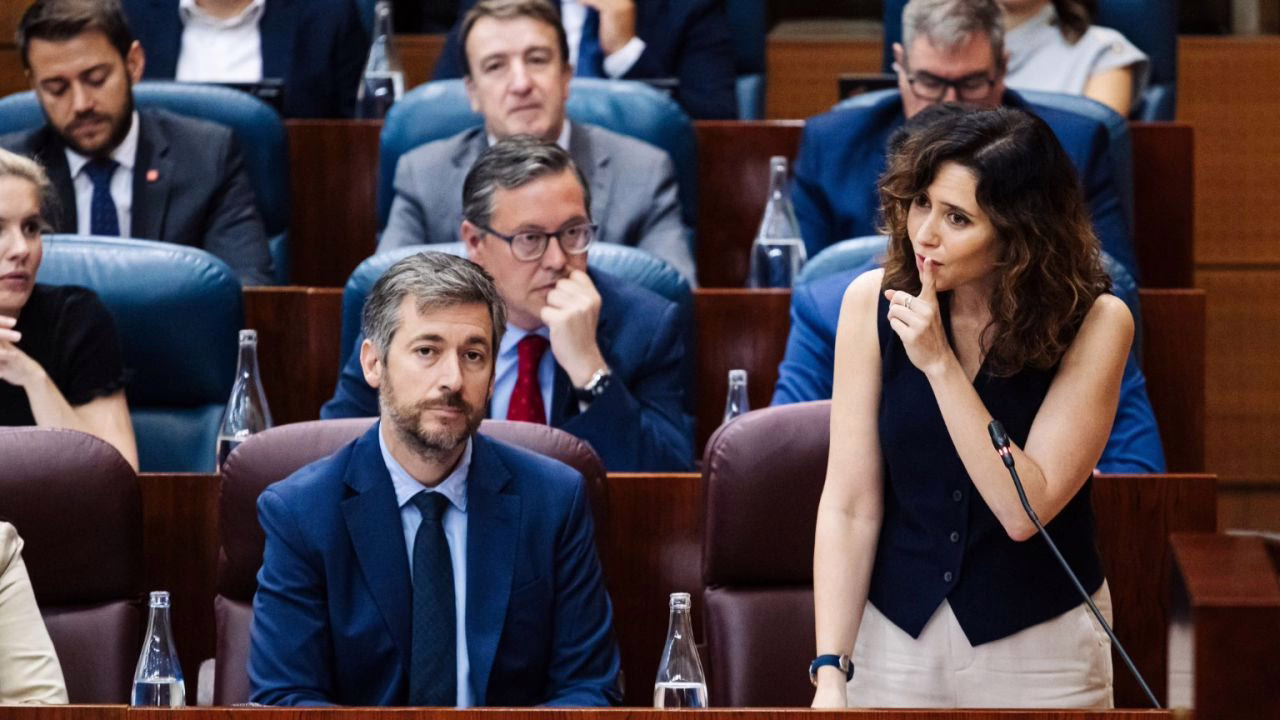 Debate sobre el Presupuesto 2026 en Madrid: La Oposición Propone Enmiendas y Cuestiona a Ayuso.