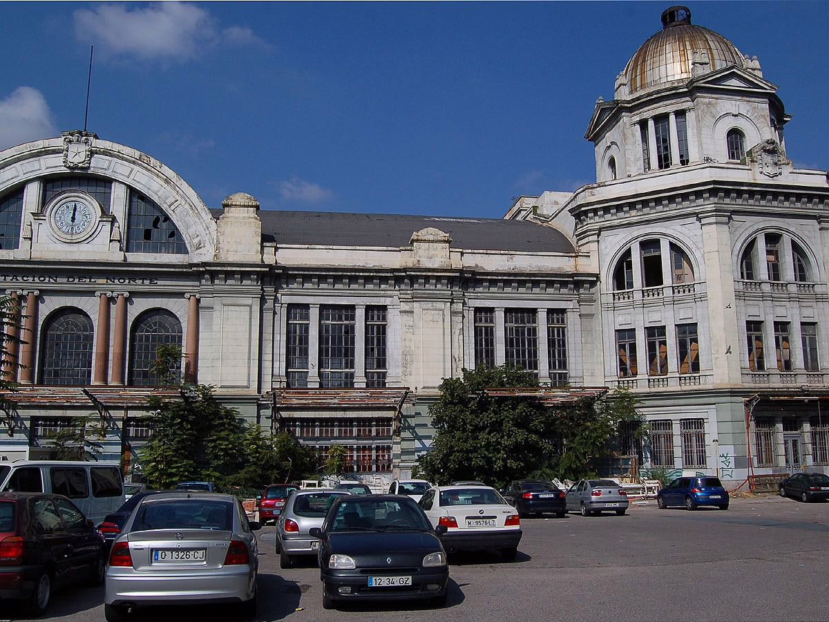 Crónica de la Apertura de la Estación del Norte en Madrid: Una Transformación Radical en el Transporte