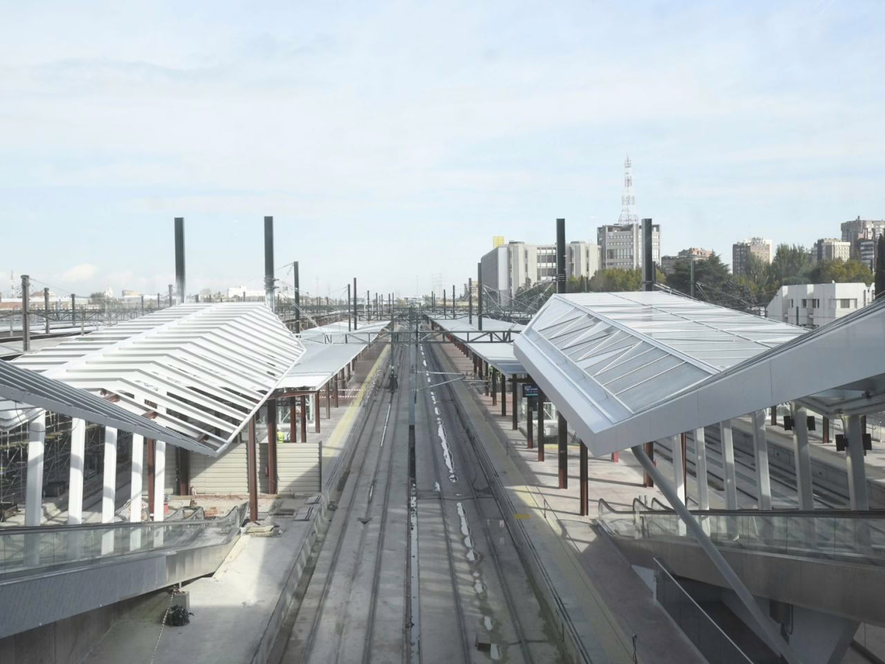 Chamartín añade una nueva línea de tren de alta velocidad.