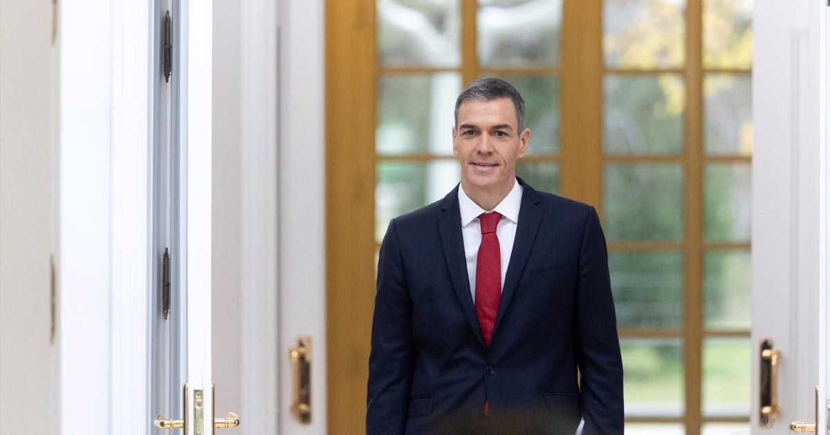 Después del recorrido por Moncloa, Sánchez ahora se toma a la ligera el tema de sus canciones preferidas.