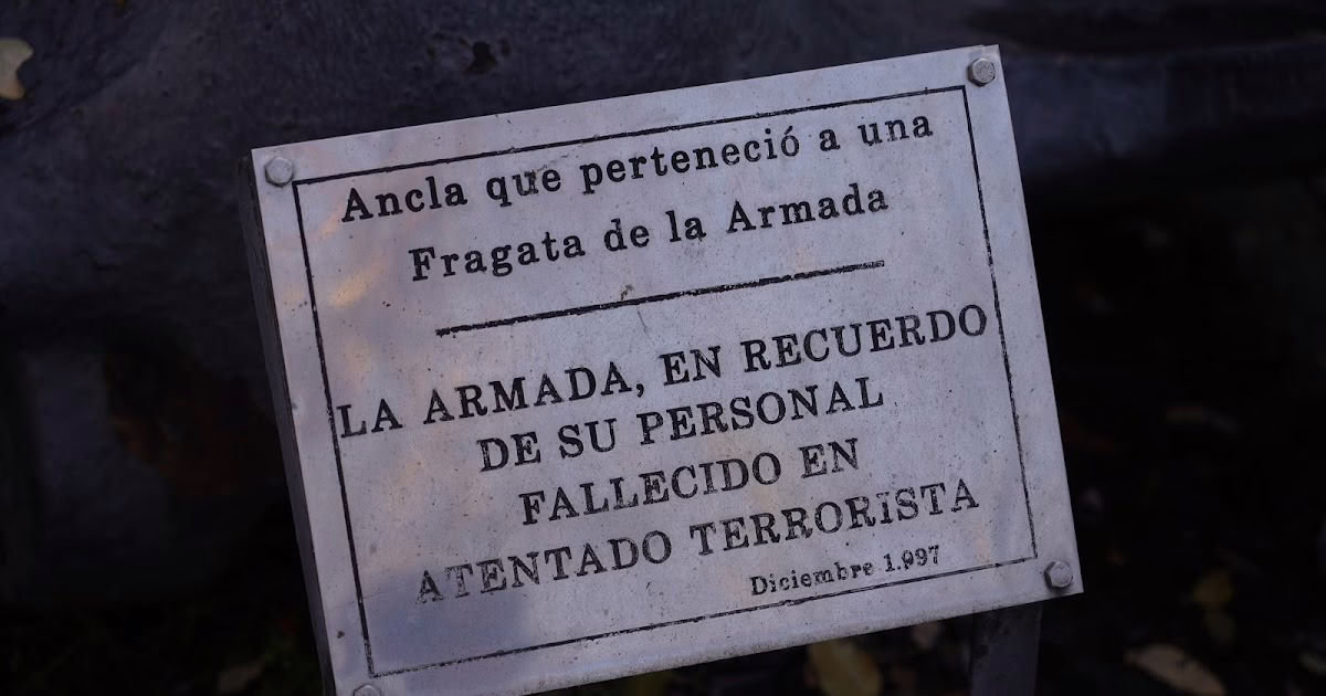 Madrid conmemora a las víctimas del atentado de ETA en Puente de Vallecas, ocurrido hace 30 años.