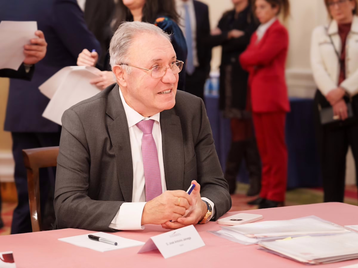 Sidenor se une al consejo de Talgo, que mueve su sede de Madrid a Álava | Negocios