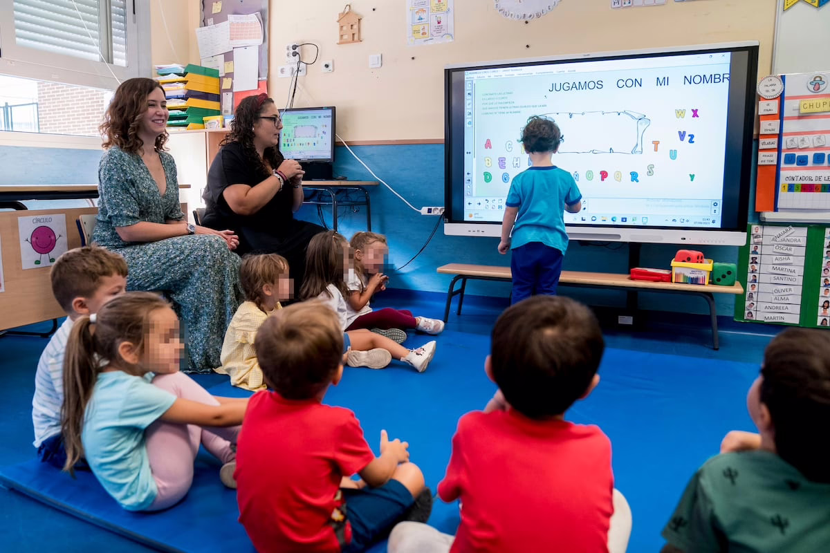 La Comunidad de Madrid da luz verde a la jornada partida en los colegios: satisface a los padres y genera descontento en los profesores | Noticias de Madrid