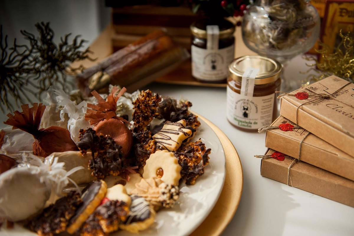 En esta feria de Madrid se encuentran los más exquisitos dulces elaborados en monasterios de clausura de España.