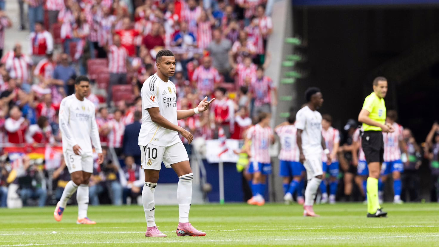 Real Madrid: 67 encuentros, 0 trofeos.