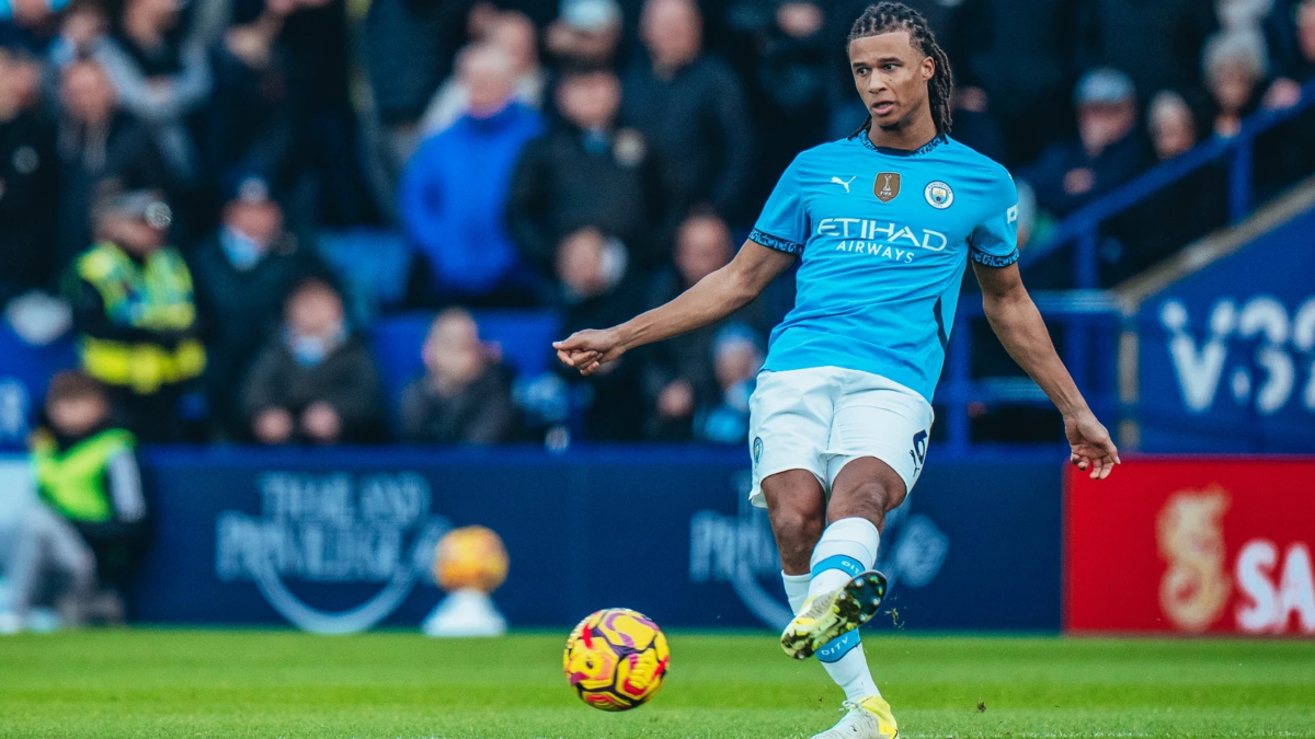 Nathan Aké, defensa del Manchester City
