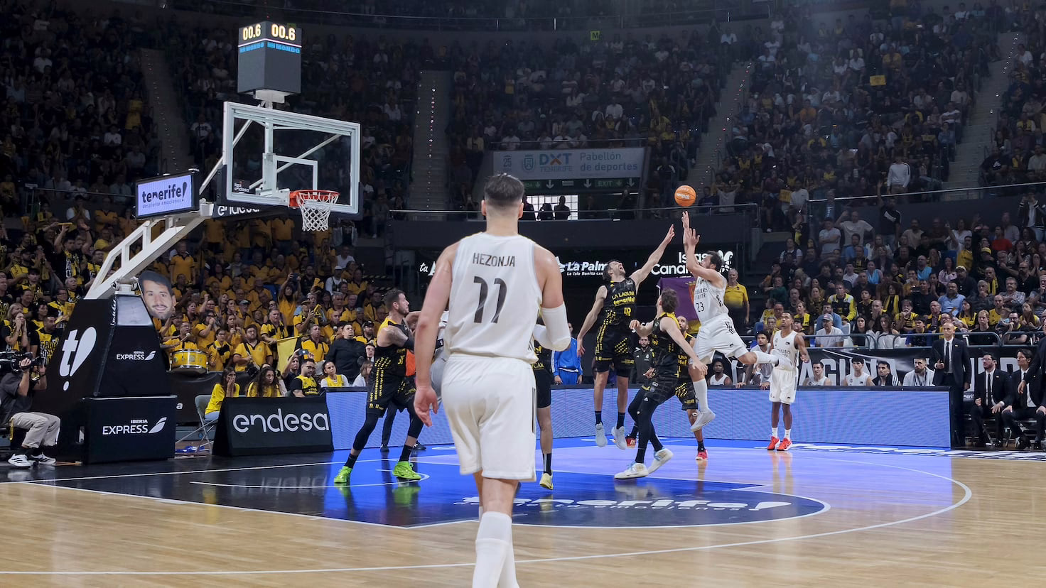 Bajo la invocación de Llull
