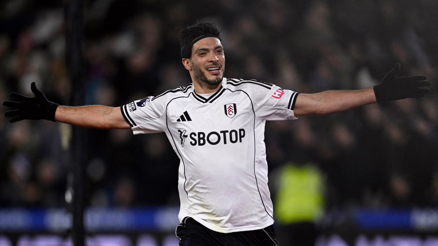 Raúl Jiménez se aproxima a Chicharito: los tantos que necesita para empatar su récord en Europa.