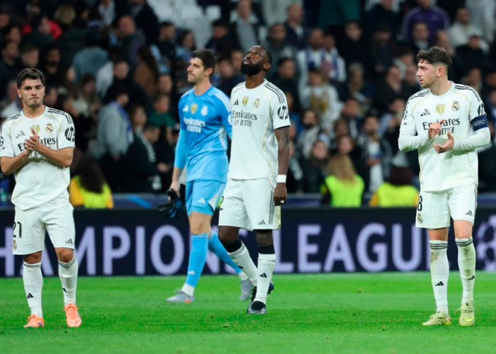 Continúa la crisis en el Real Madrid tras caer 2-1 frente al Manchester City en la fase de grupos de la Liga de Campeones, según Diario Deportes.