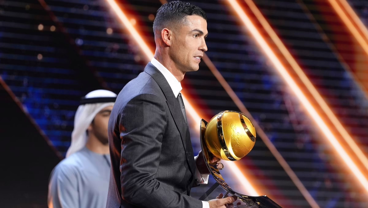 Cristiano es galardonado como el Mejor Jugador de Oriente Medio y comenta sobre logros históricos: "Aspiro a alcanzar los 1000".