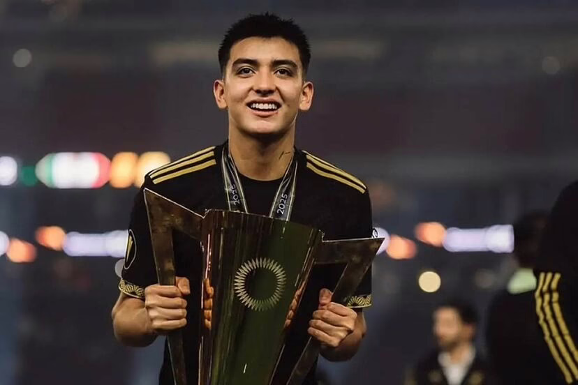 México destaca al futbolista más joven del mundo en 2025.