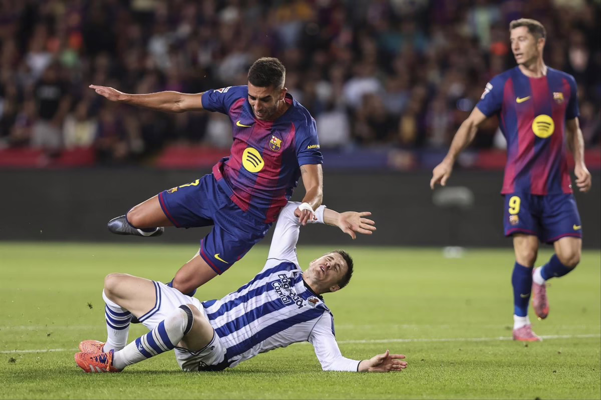 El Barça jugará en Anoeta el domingo 18 de enero, mientras que el Real Madrid enfrentará al Levante en casa el sábado 17.