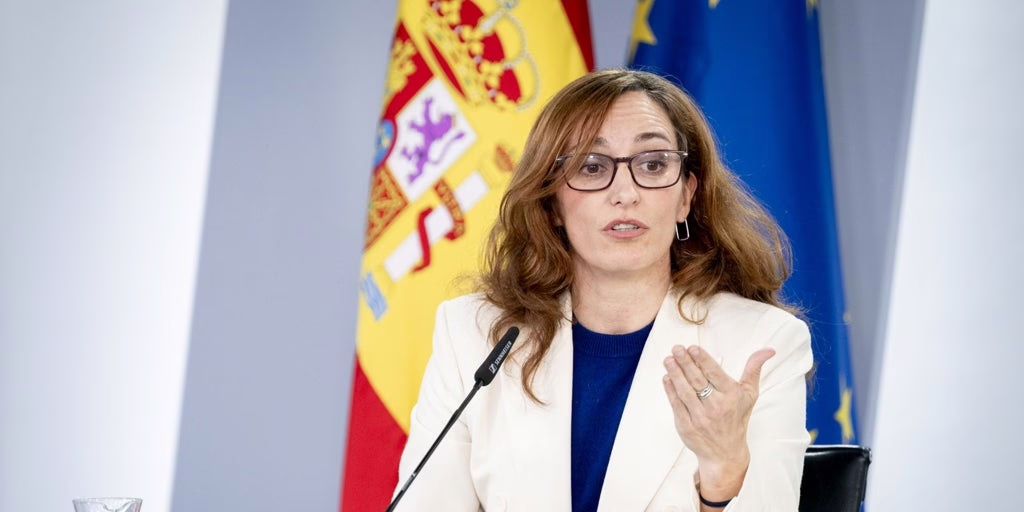 El Senado censurará a Mónica García por su desempeño con el Estatuto Marco.