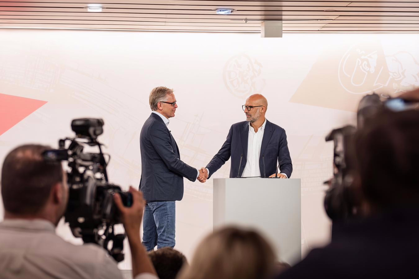 Red Bull asegura a Klopp con un puesto internacional, mientras el Real Madrid ve alejarse a su candidato ideal.