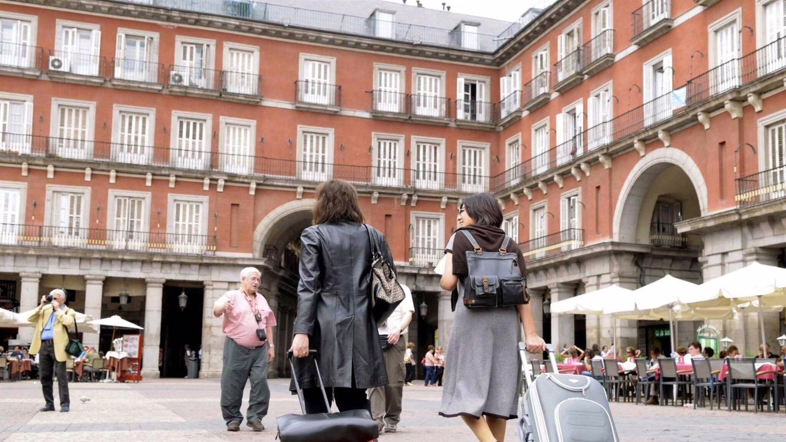 Madrid alcanza un máximo histórico en turistas internacionales y gasto en octubre de 2023.