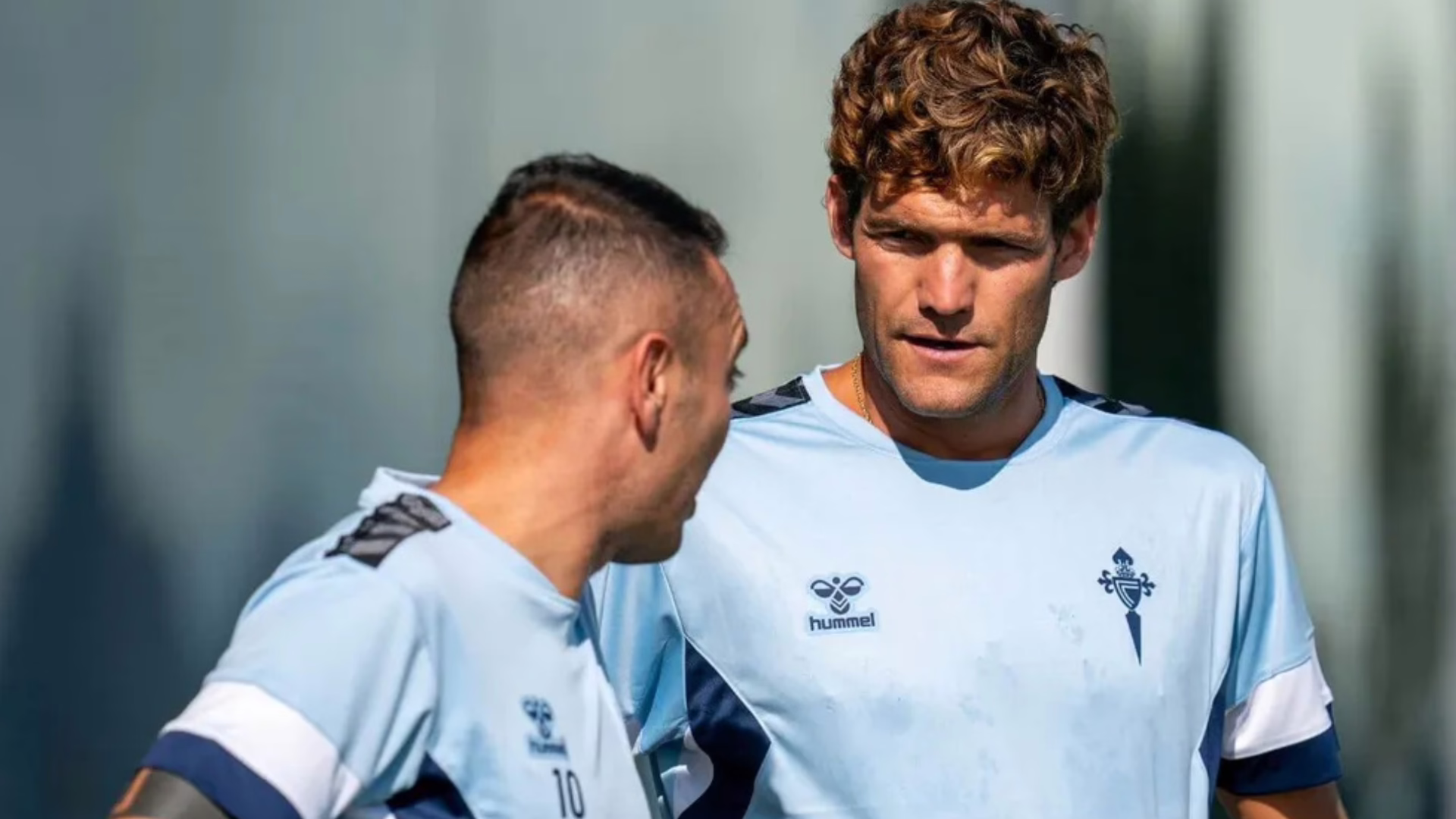 Claudio Giráldez, director técnico del Celta, se pronuncia sobre las extensiones de contrato de Iago Aspas y Marcos Alonso.