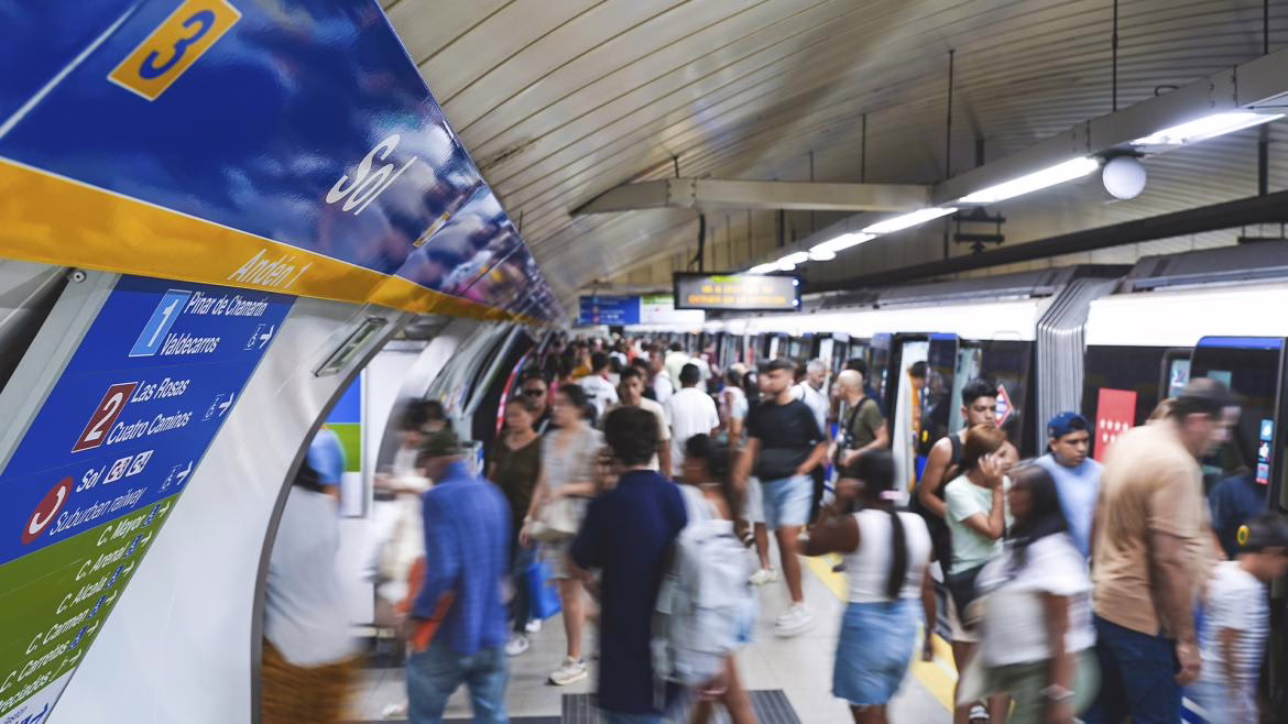 El Metro de Madrid obtiene la certificación nacional en ciberseguridad para sus sistemas digitales.