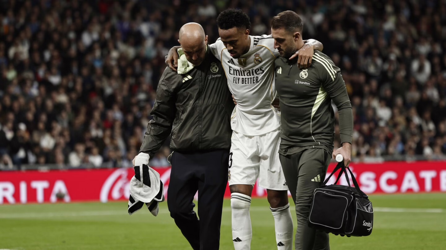 Militao estará fuera de juego durante cuatro meses por una lesión muscular - D10
