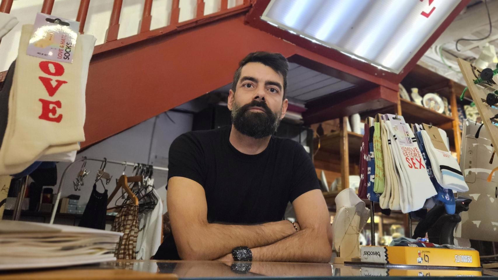El establecimiento de restauración en el centro de A Coruña donde puedes adquirir un libro y saborear una bebida.