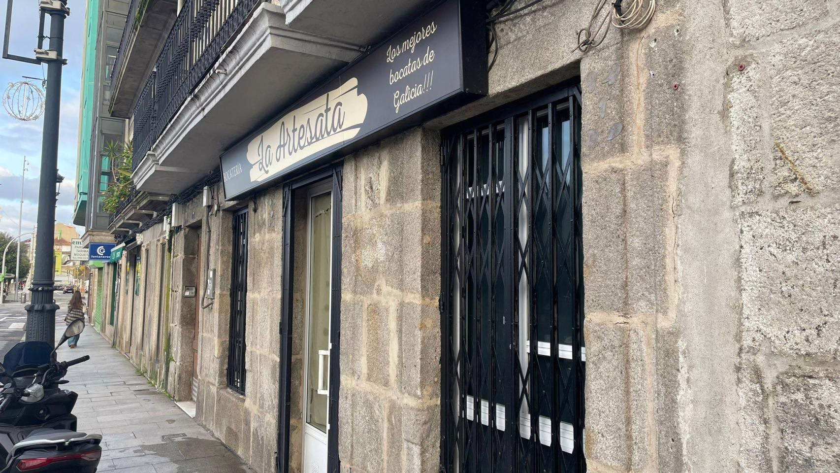 Un nuevo establecimiento fortalece la oferta gastronómica en Vigo en el Paseo de Alfonso, una área de entretenimiento en expansión.