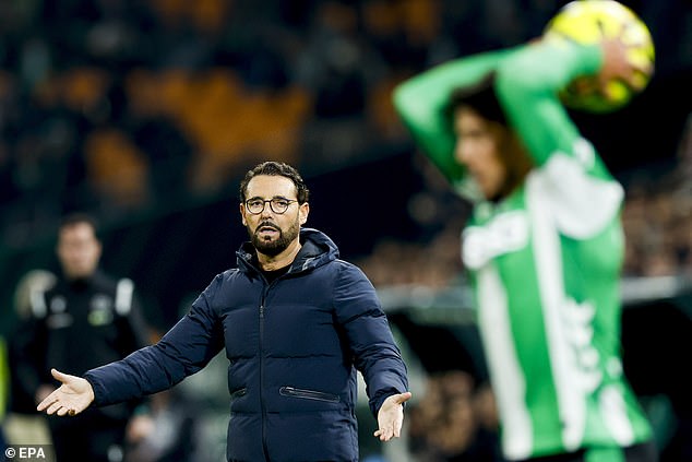 El técnico del Getafe, José Bordalás, también está en conversaciones.