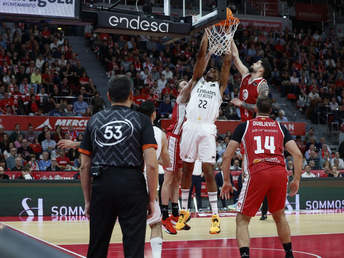 Foto: real-madrid-zaragoza-baloncesto-tavares-1hms