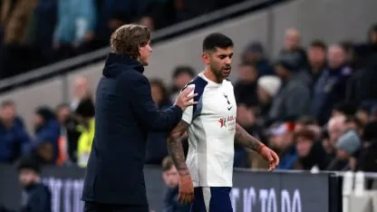 La reacción del DT del Tottenham tras las bombas del Cuti Romero: "Todavía es un líder joven"