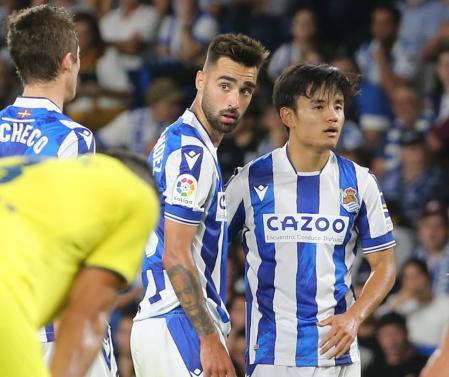 Fútbol primera división estadio de Anoeta Real Sociedad Villarreal Brais Méndez Takefusa Kubo