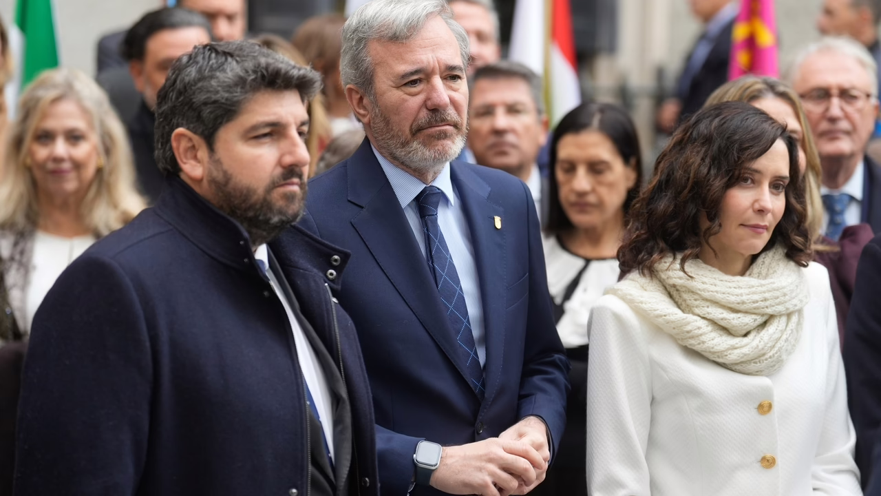 Azcón competirá por el apoyo de la derecha con Ayuso como referencia.