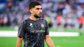 Cordón actúa para asegurar a Neal Maupay, que tiene muchas 'novias'